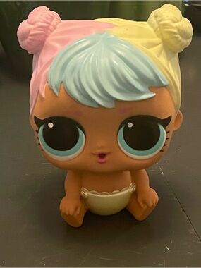 LOL Surprise Ooh La La Big Baby Bon Bon Doll Big Eyes
Pastel Hair 6" Figure Toy